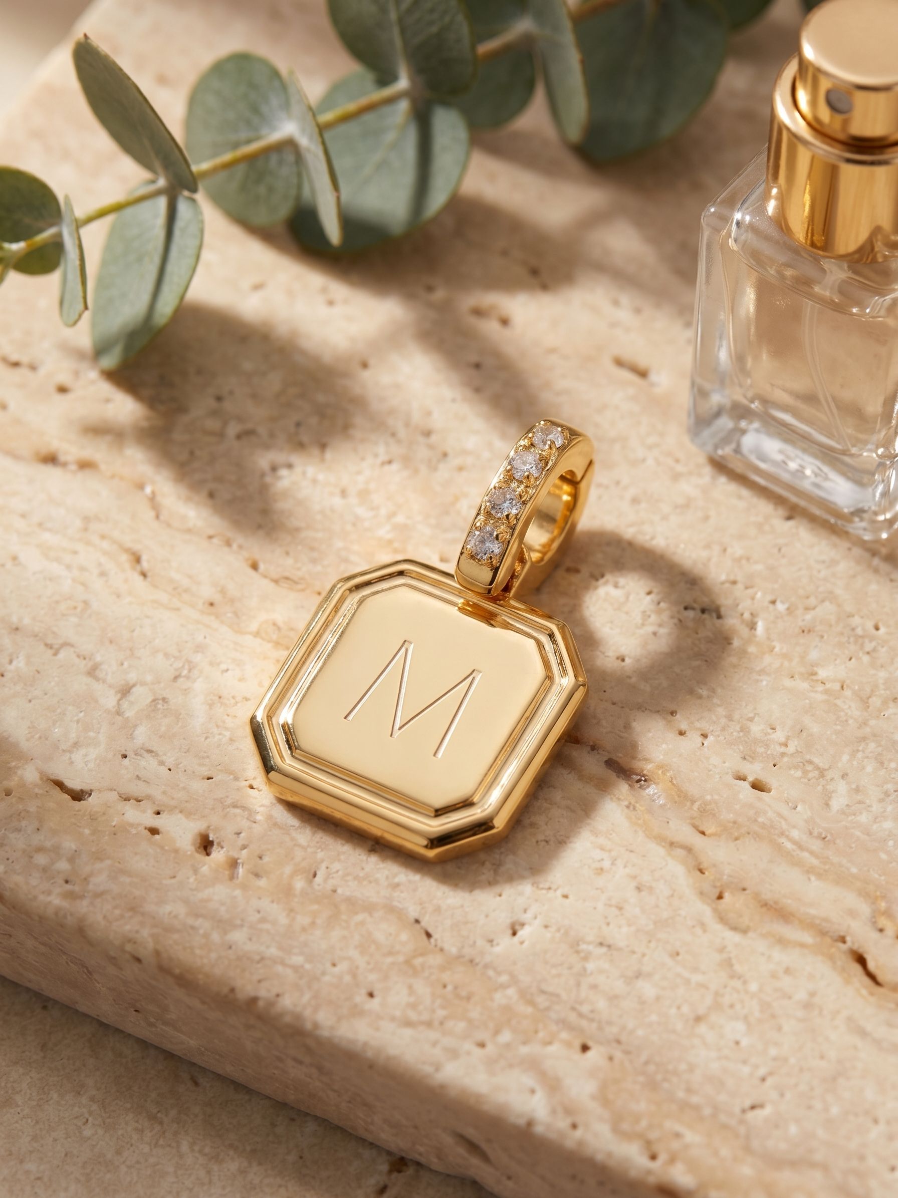 M Initial Charm - CFR22BGCRY